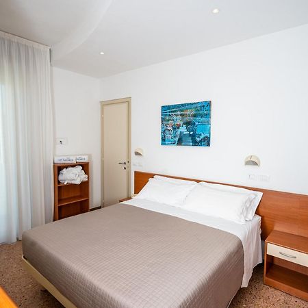 Hotel Globus Bellaria-Igea Marina Ngoại thất bức ảnh